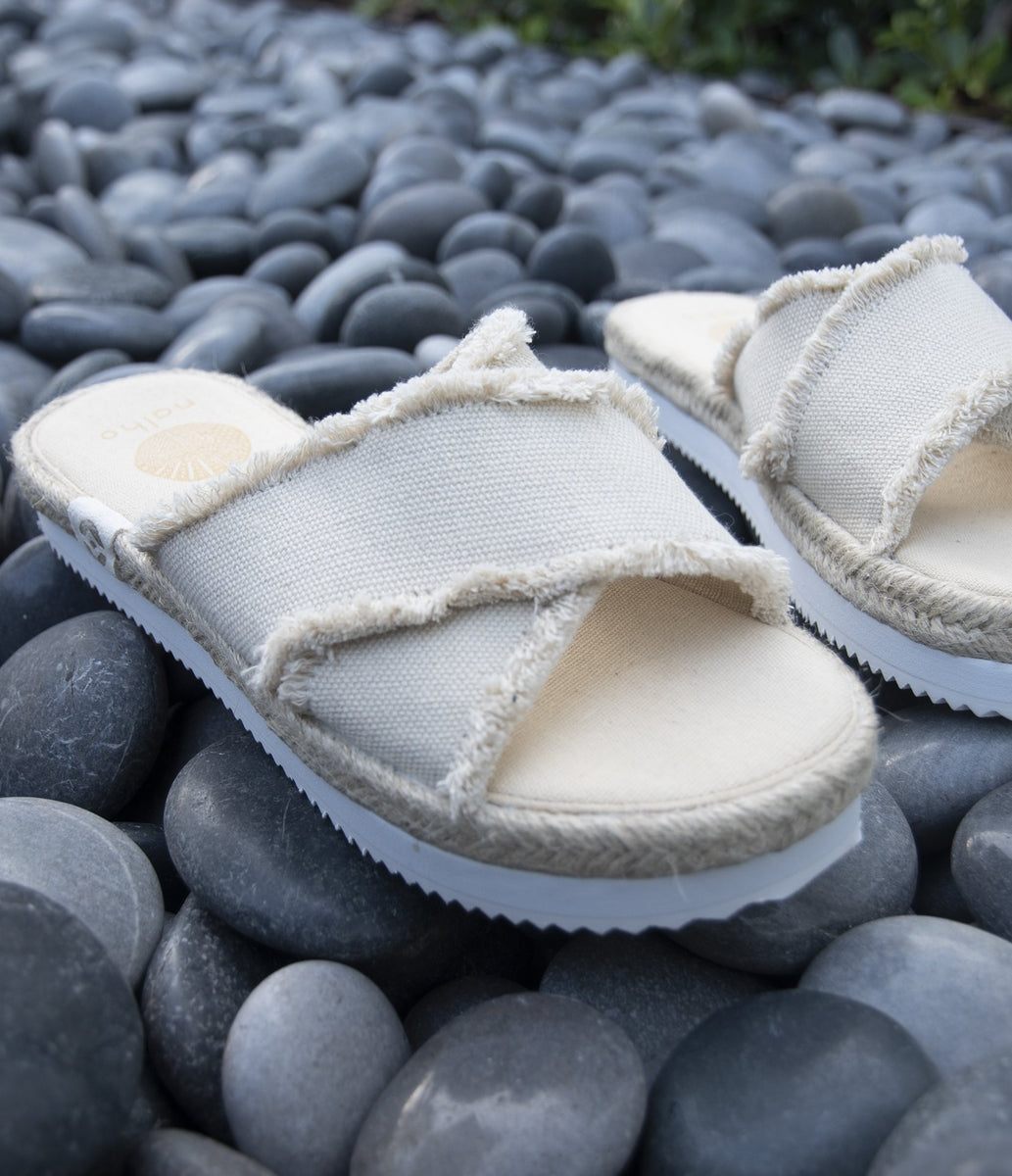 Comfortable Beige Platforms Sandals Espadrilles yoga mat sole Comfort